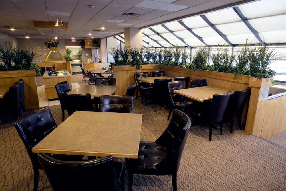 Heritage Inn Hotel & Convention Centre - Brooks Bagian luar foto